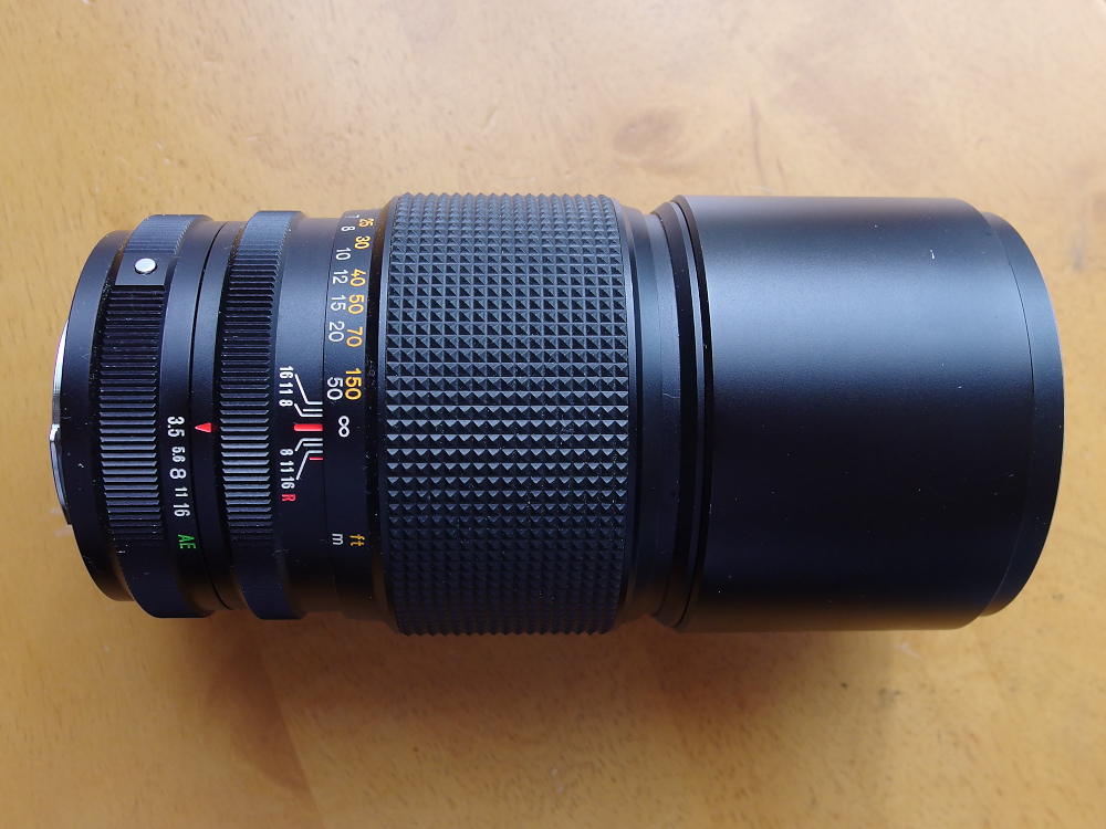 前玉・後玉共にカビが生えているKONICA HEXANON AR 200mm/F3.5