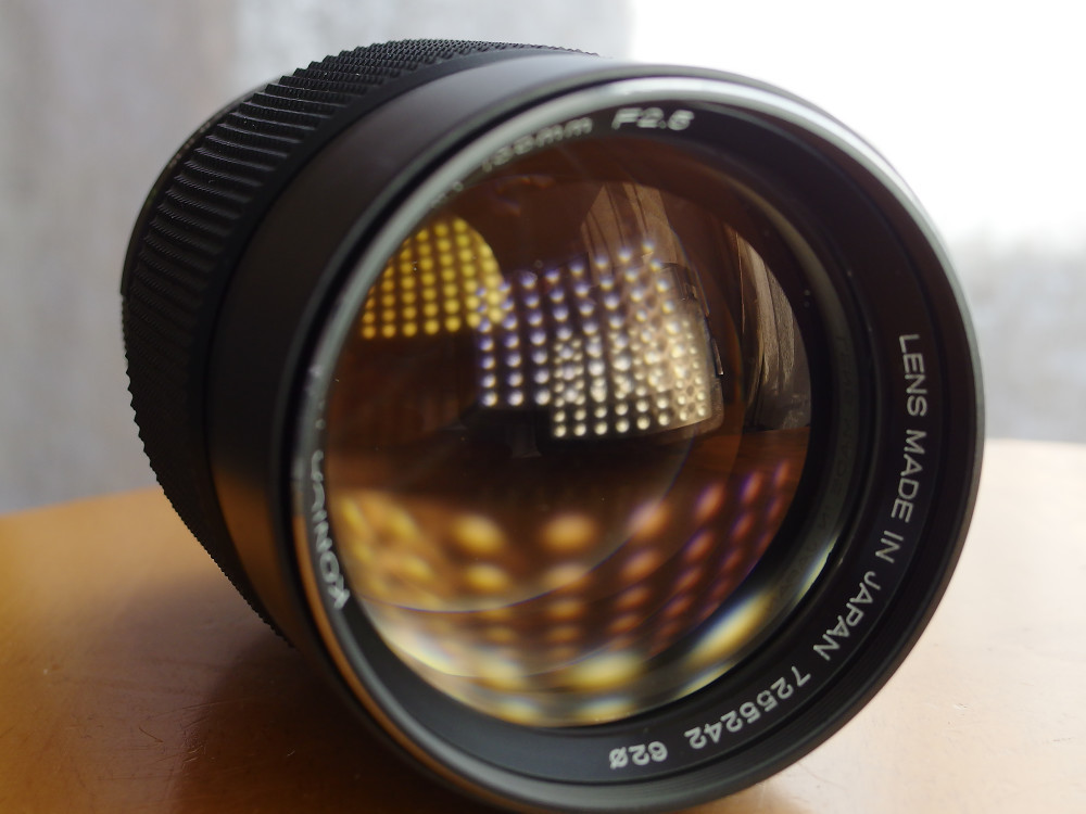 後玉の裏表両面にカビが生えているKONICA HEXANON AR 135mm/F2.5 後玉の裏表両面にカビが生えているKONICA HEXANON AR 135mm/F2.5